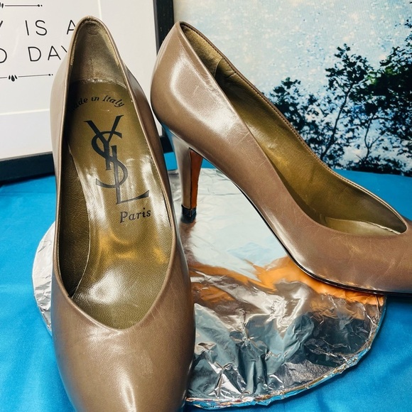 Yves Saint Laurent Brown Leather Pumps Size 8.5 Regular Made in Italy with COA - Picture 1 of 14